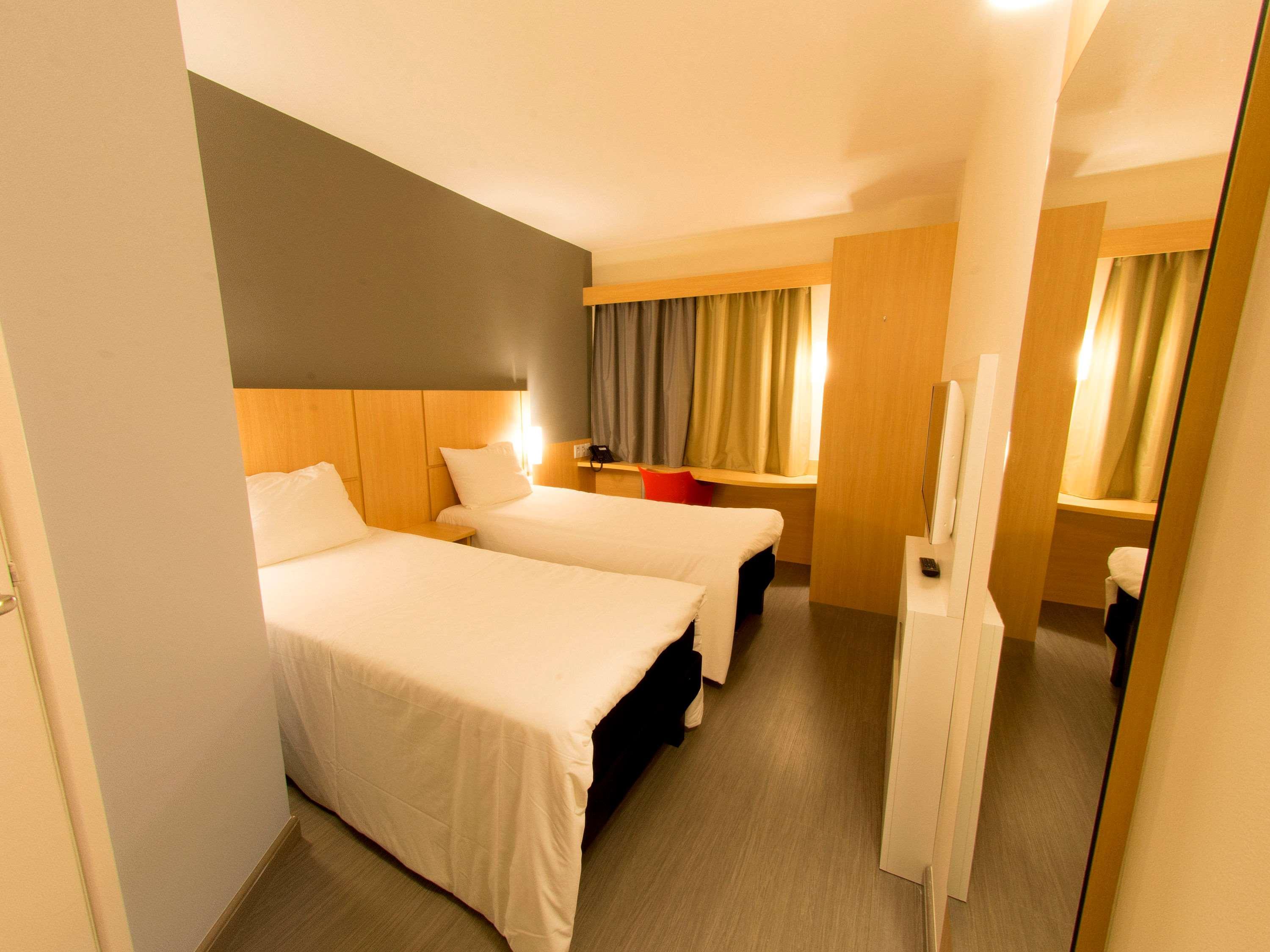 Ibis 3*